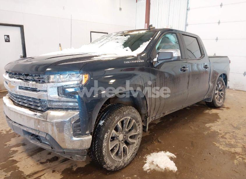 Photo 2 of 2022 Chevrolet Silverado 1500 LTD 4WD SHORT BED LT WITH 2FL (VIN 3GCPYJEK0NG196225)