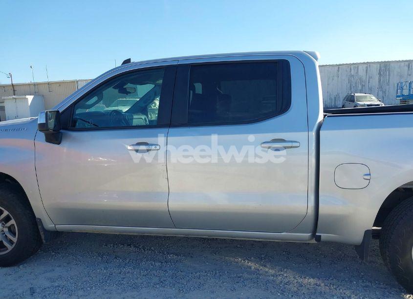 Photo 14 of 2021 Chevrolet Silverado 1500 4WD SHORT BED LT WITH 2FL (VIN 3GCPYJEKXMG314523)