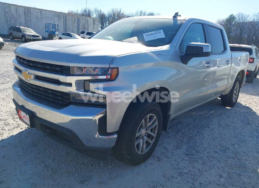 Photo 2 of 2021 Chevrolet Silverado 1500 4WD SHORT BED LT WITH 2FL (VIN 3GCPYJEKXMG314523)