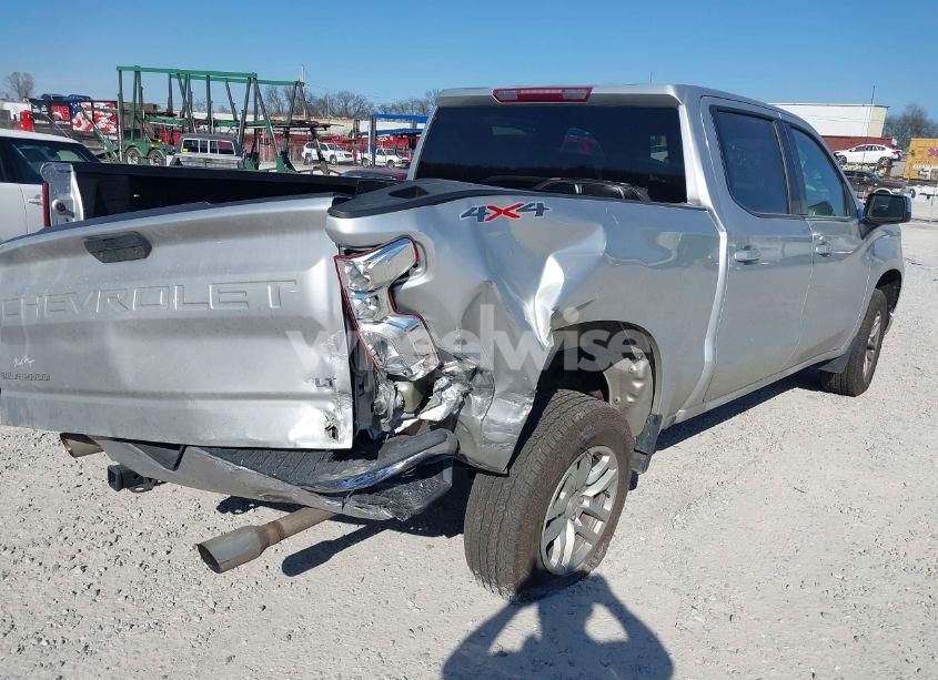 Photo 4 of 2021 Chevrolet Silverado 1500 4WD SHORT BED LT WITH 2FL (VIN 3GCPYJEKXMG314523)