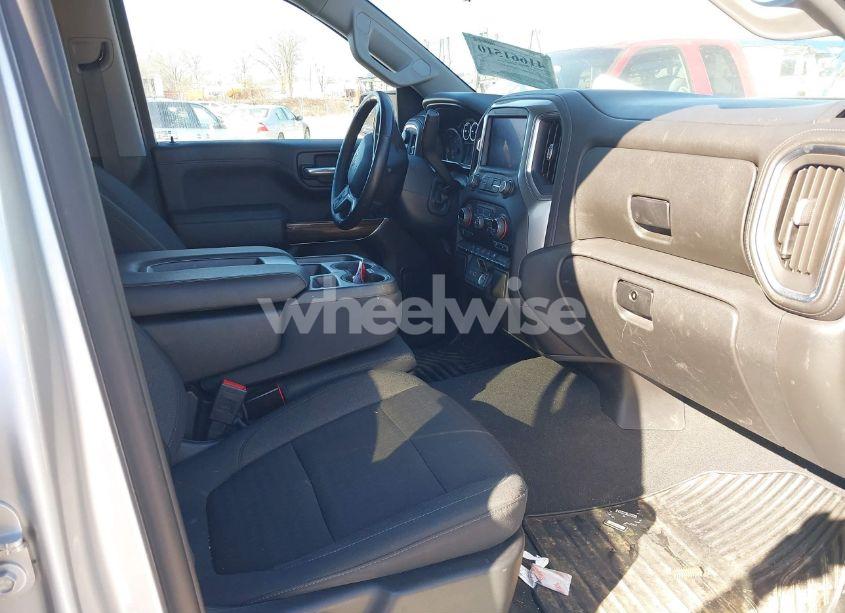 Photo 5 of 2021 Chevrolet Silverado 1500 4WD SHORT BED LT WITH 2FL (VIN 3GCPYJEKXMG314523)