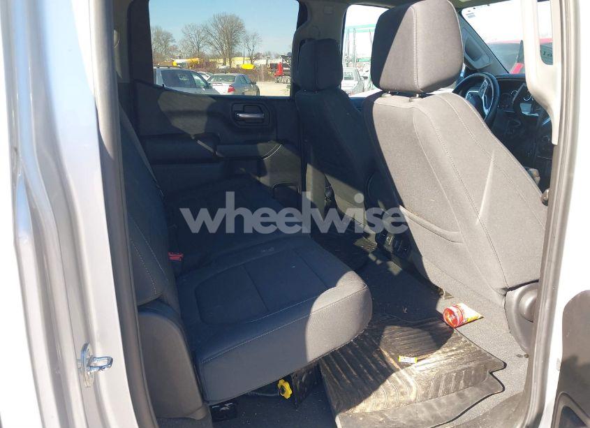 Photo 8 of 2021 Chevrolet Silverado 1500 4WD SHORT BED LT WITH 2FL (VIN 3GCPYJEKXMG314523)