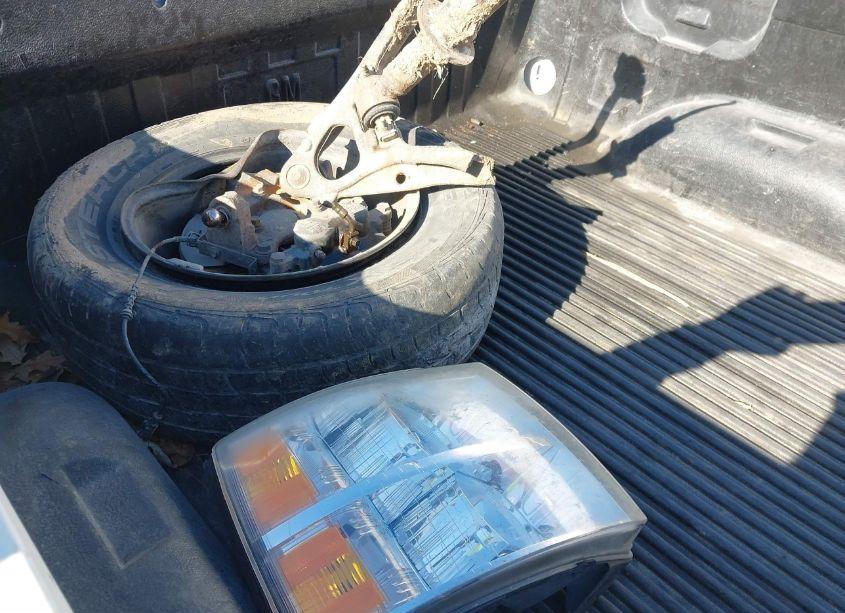 Photo 11 of 2010 Chevrolet Silverado 1500 LS (VIN 3GCRCREA4AG280247)