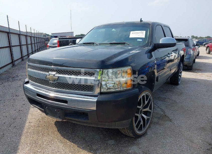 Photo 2 of 2010 Chevrolet Silverado 1500 LS (VIN 3GCRCREA5AG264901)