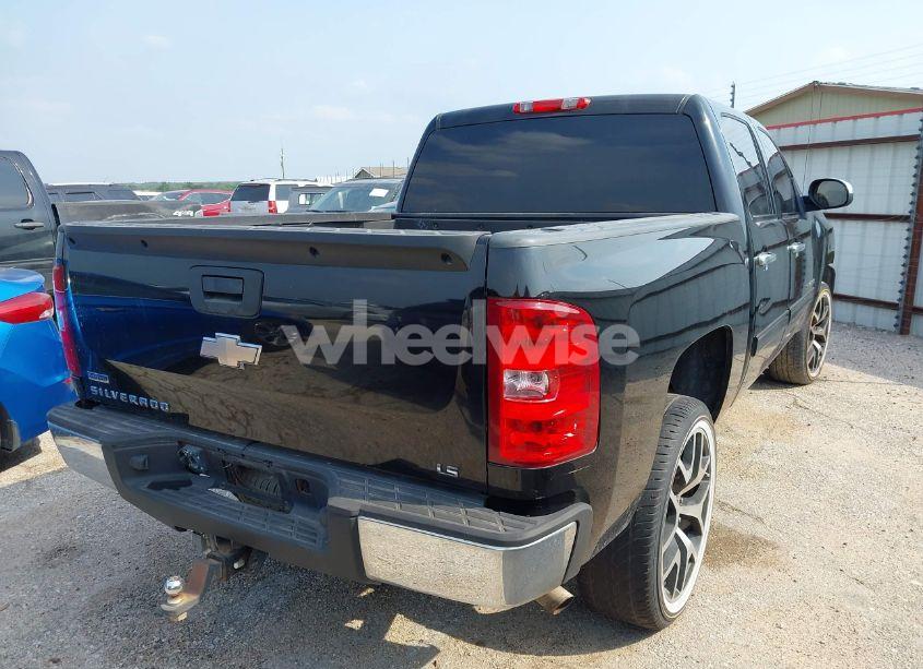 Photo 4 of 2010 Chevrolet Silverado 1500 LS (VIN 3GCRCREA5AG264901)