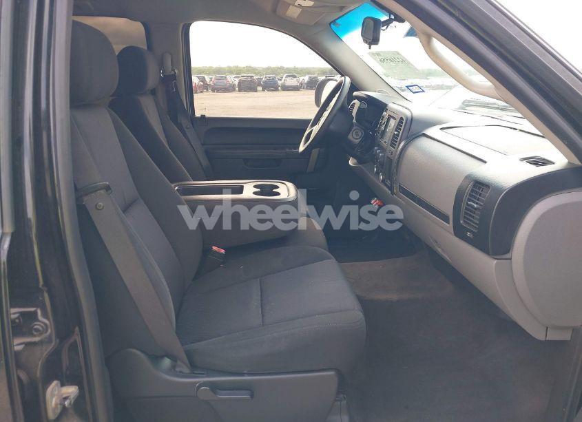 Photo 5 of 2010 Chevrolet Silverado 1500 LS (VIN 3GCRCREA5AG264901)