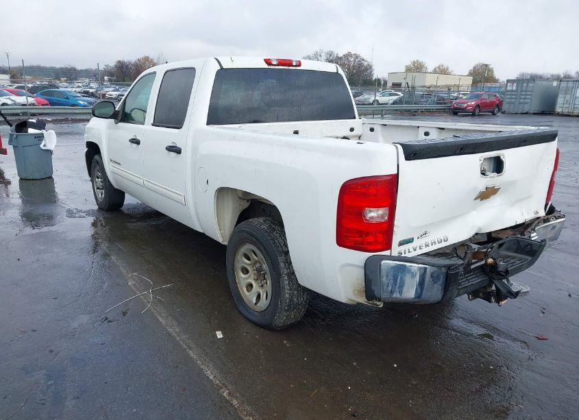 Photo 3 of 2010 Chevrolet Silverado 1500 LS (VIN 3GCRCREA9AG202515)