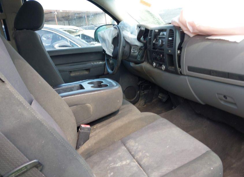 Photo 5 of 2010 Chevrolet Silverado 1500 LS (VIN 3GCRCREA9AG239886)