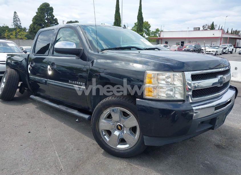 2010 Chevrolet Silverado 1500 LT (VIN 3GCRCSE00AG104875) main photo
