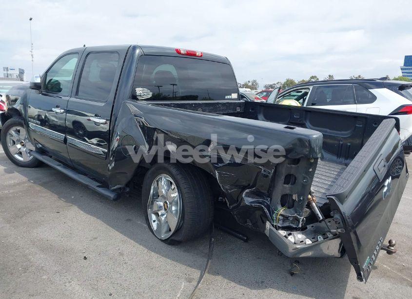 Photo 3 of 2010 Chevrolet Silverado 1500 LT (VIN 3GCRCSE00AG104875)