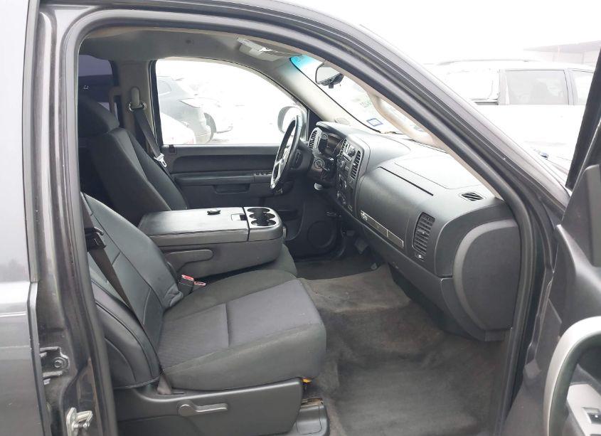 Photo 5 of 2010 Chevrolet Silverado 1500 LT (VIN 3GCRCSE01AG153678)