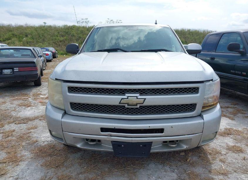 Photo 11 of 2010 Chevrolet Silverado 1500 LT (VIN 3GCRCSE01AG197941)