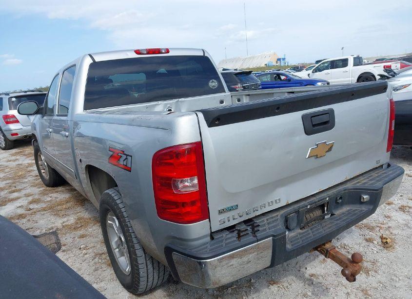 Photo 3 of 2010 Chevrolet Silverado 1500 LT (VIN 3GCRCSE01AG197941)