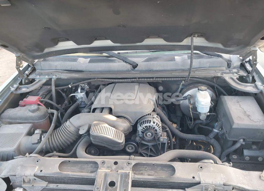 Photo 10 of 2010 Chevrolet Silverado 1500 (VIN 3GCRCSE02AG299913)