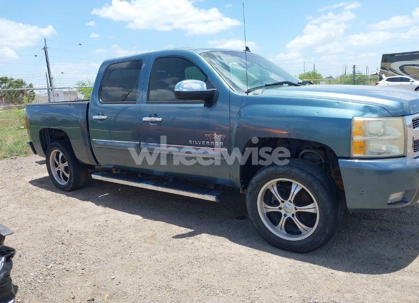 Photo 13 of 2010 Chevrolet Silverado 1500 LT (VIN 3GCRCSE03AG247030)