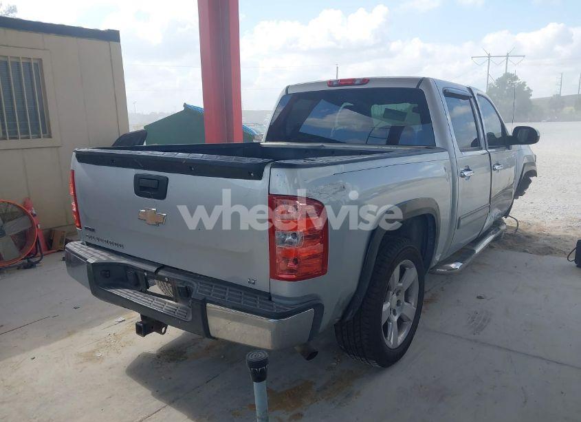 Photo 4 of 2010 Chevrolet Silverado 1500 LT (VIN 3GCRCSE05AG151576)