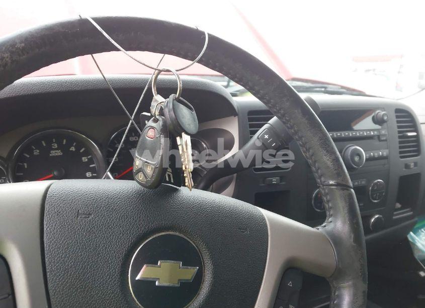 Photo 11 of 2010 Chevrolet Silverado 1500 LT (VIN 3GCRCSE05AG208732)