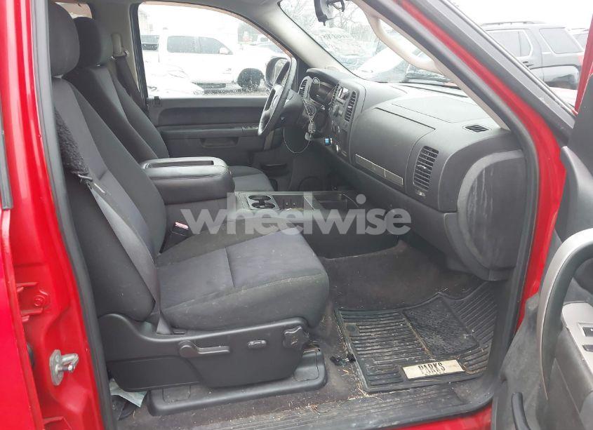 Photo 5 of 2010 Chevrolet Silverado 1500 LT (VIN 3GCRCSE05AG208732)