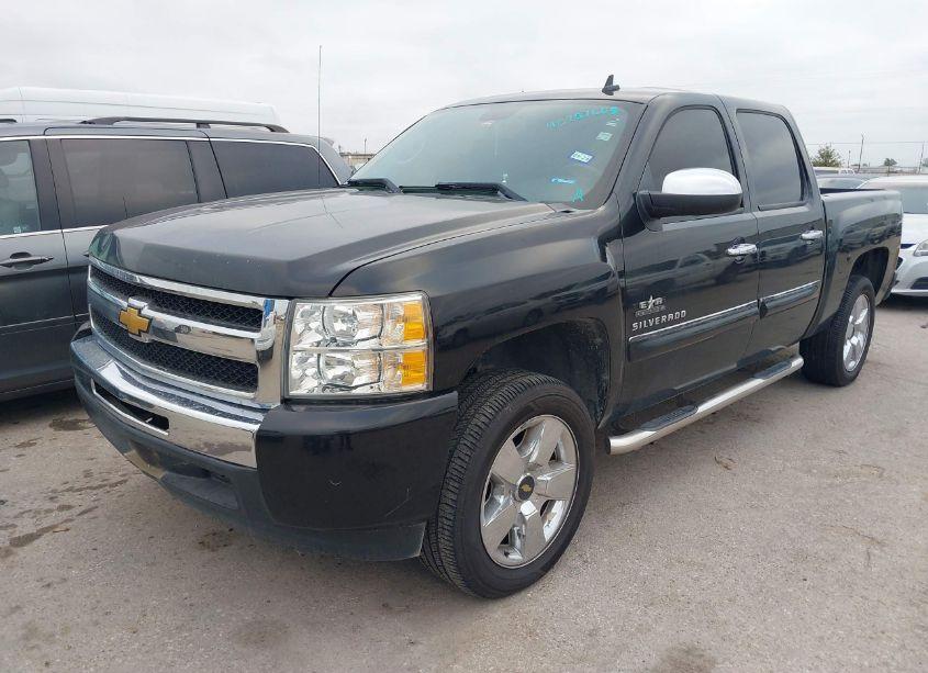 Photo 2 of 2010 Chevrolet Silverado 1500 LT (VIN 3GCRCSE06AG297601)