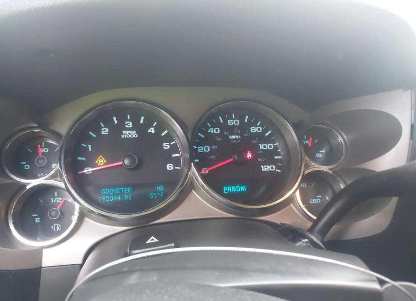 Photo 7 of 2010 Chevrolet Silverado 1500 LT (VIN 3GCRCSE06AG297601)