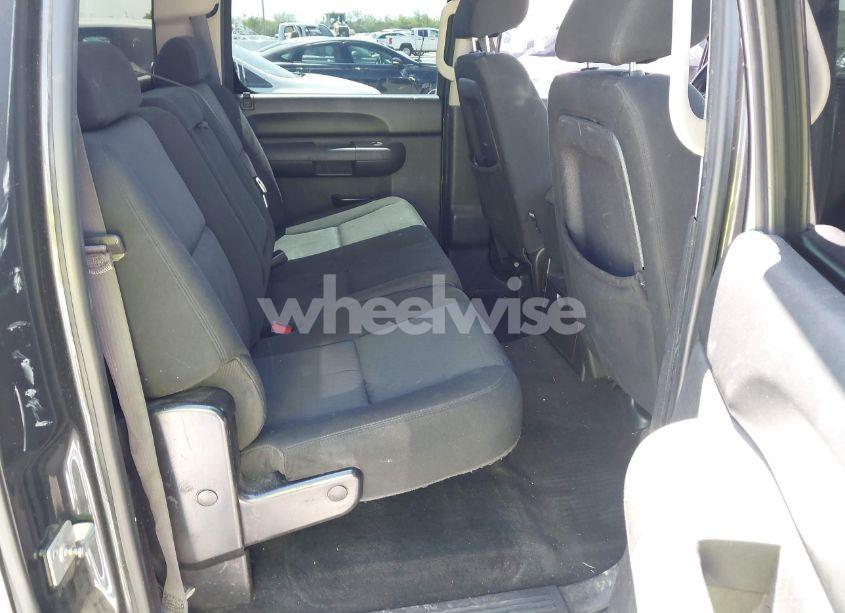 Photo 8 of 2010 Chevrolet Silverado 1500 LT (VIN 3GCRCSE08AG147831)