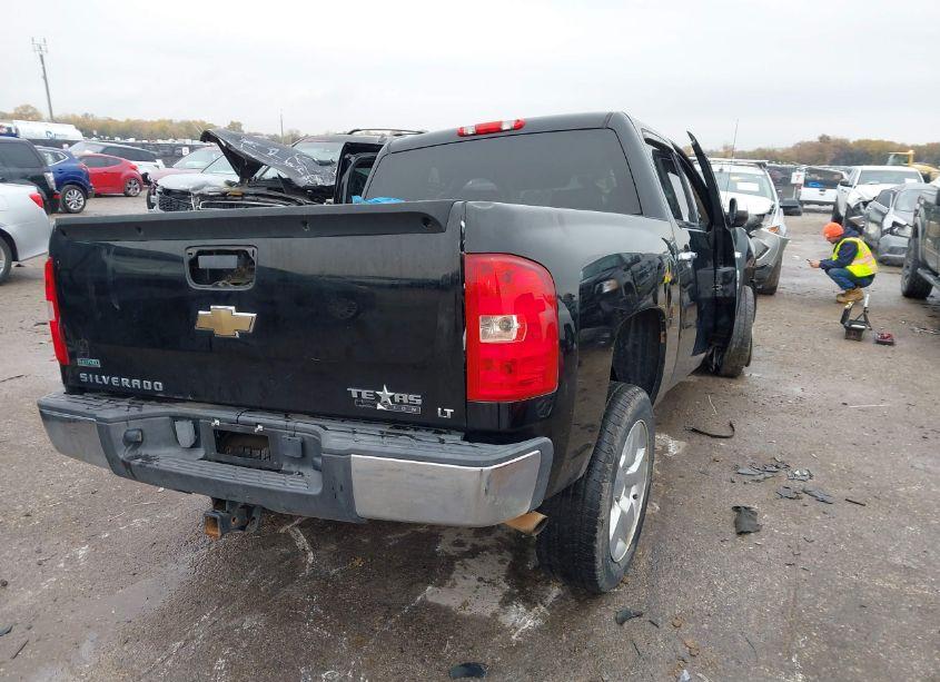 Photo 4 of 2010 Chevrolet Silverado 1500 LT (VIN 3GCRCSE09AG239403)