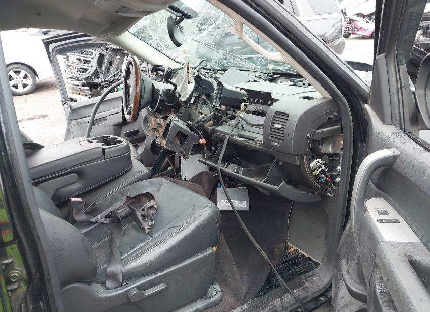 Photo 5 of 2010 Chevrolet Silverado 1500 LT (VIN 3GCRCSE09AG239403)