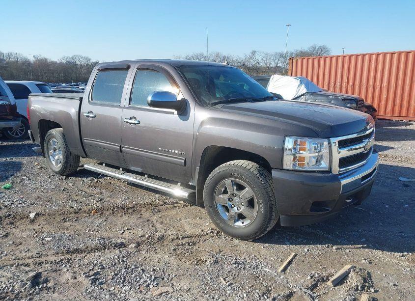 2010 Chevrolet Silverado 1500 LT (VIN 3GCRCSE09AG243144) main photo
