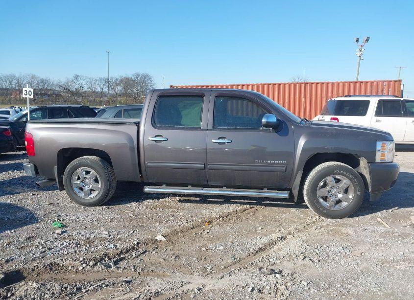 Photo 13 of 2010 Chevrolet Silverado 1500 LT (VIN 3GCRCSE09AG243144)