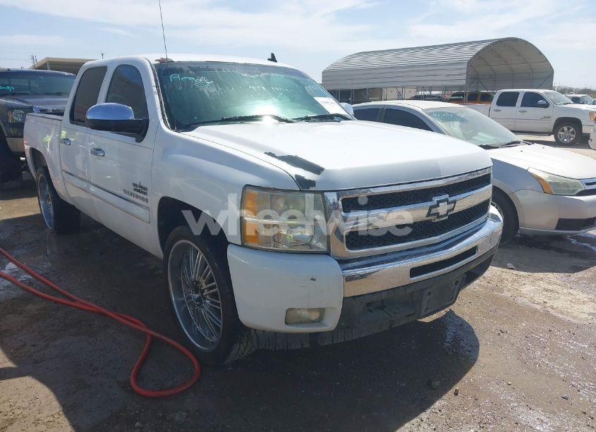 2010 Chevrolet Silverado 1500 LT (VIN 3GCRCSE0XAG296936) main photo