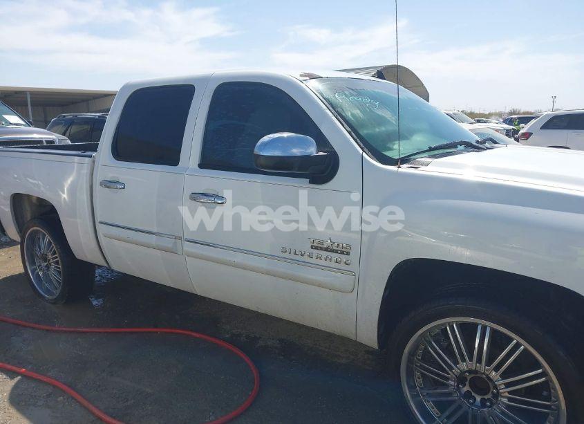 Photo 13 of 2010 Chevrolet Silverado 1500 LT (VIN 3GCRCSE0XAG296936)