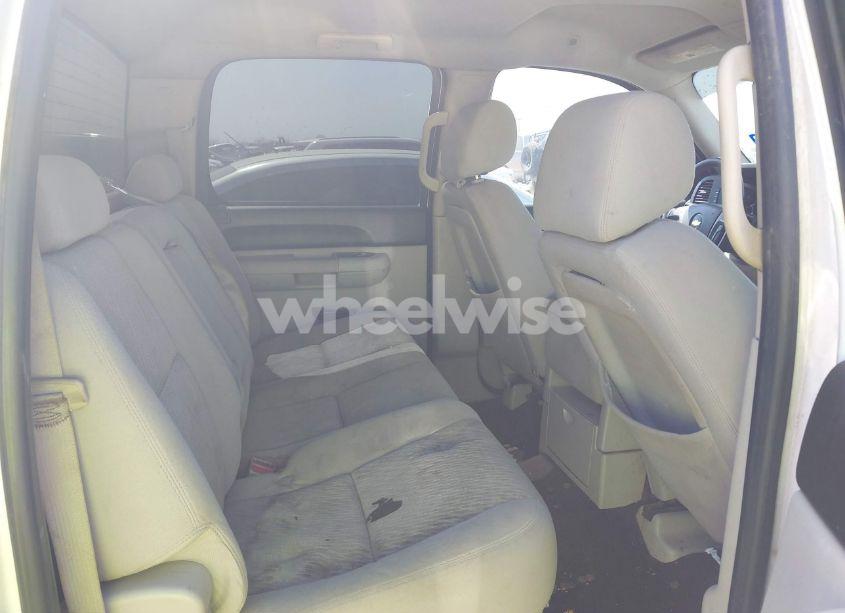 Photo 8 of 2010 Chevrolet Silverado 1500 LT (VIN 3GCRCSE0XAG296936)