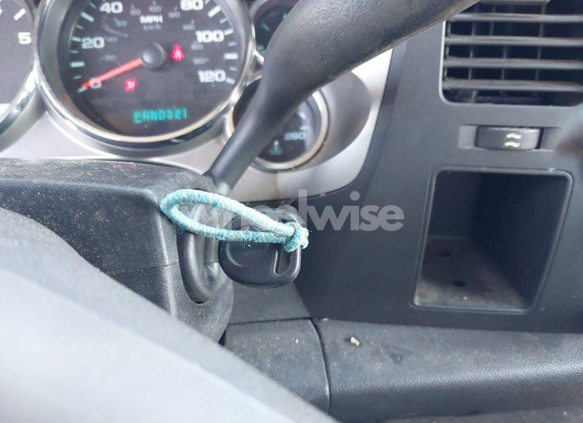 Photo 11 of 2010 Chevrolet Silverado 1500 LT (VIN 3GCRCSEA2AG188643)