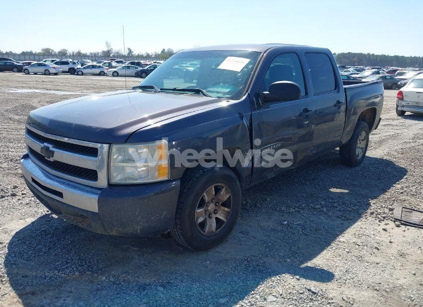 Photo 2 of 2010 Chevrolet Silverado 1500 LT (VIN 3GCRCSEA2AG188643)
