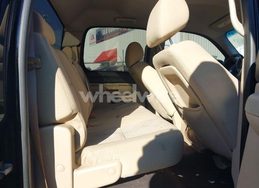 Photo 8 of 2010 Chevrolet Silverado 1500 LT (VIN 3GCRCSEA7AG236816)