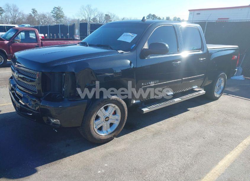 Photo 2 of 2010 Chevrolet Silverado 1500 LTZ (VIN 3GCRCTE07AG275788)
