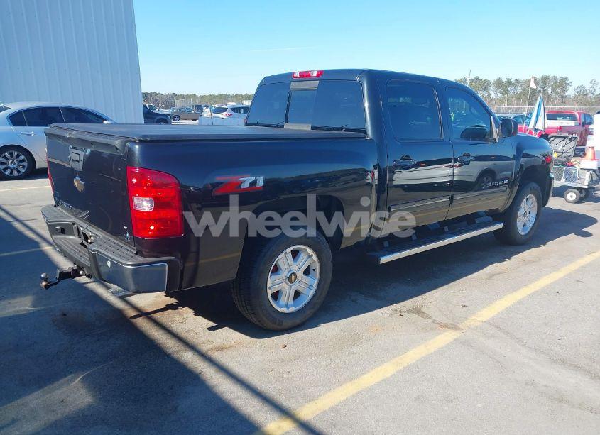 Photo 4 of 2010 Chevrolet Silverado 1500 LTZ (VIN 3GCRCTE07AG275788)