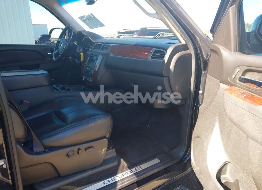 Photo 5 of 2010 Chevrolet Silverado 1500 LTZ (VIN 3GCRCTE07AG275788)