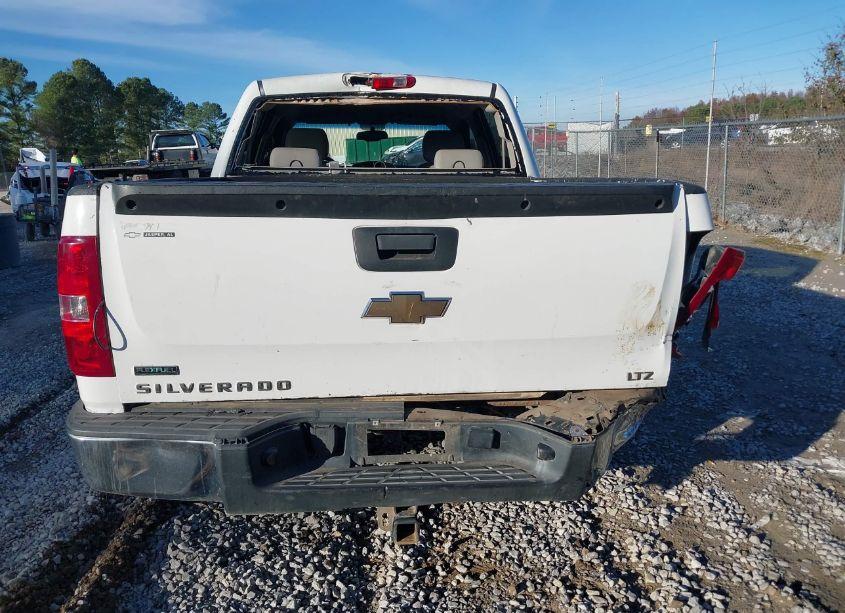 Photo 16 of 2010 Chevrolet Silverado 1500 LTZ (VIN 3GCRCTE09AG227628)
