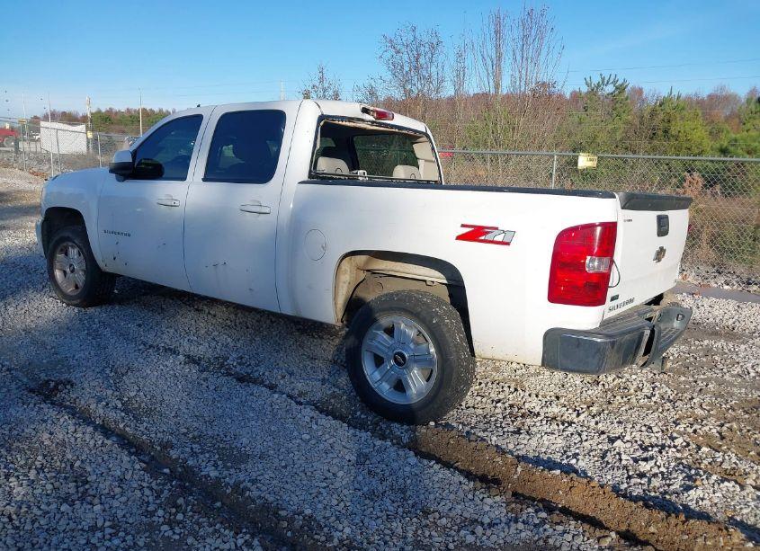 Photo 3 of 2010 Chevrolet Silverado 1500 LTZ (VIN 3GCRCTE09AG227628)