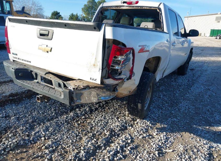 Photo 6 of 2010 Chevrolet Silverado 1500 LTZ (VIN 3GCRCTE09AG227628)