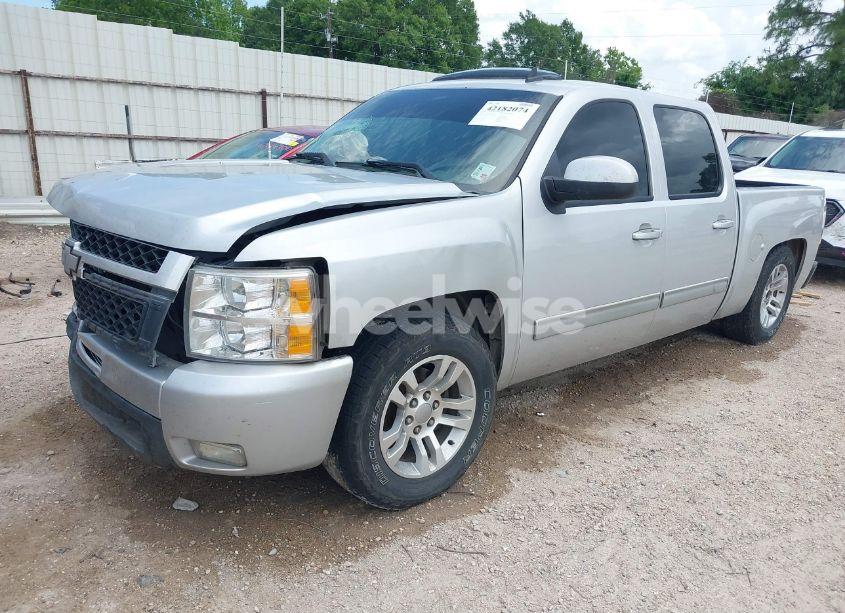 Photo 2 of 2010 Chevrolet Silverado 1500 LTZ (VIN 3GCRCTE09AG270009)