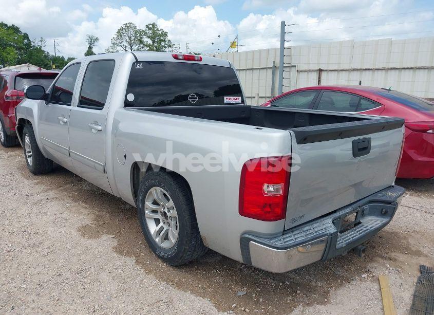 Photo 3 of 2010 Chevrolet Silverado 1500 LTZ (VIN 3GCRCTE09AG270009)