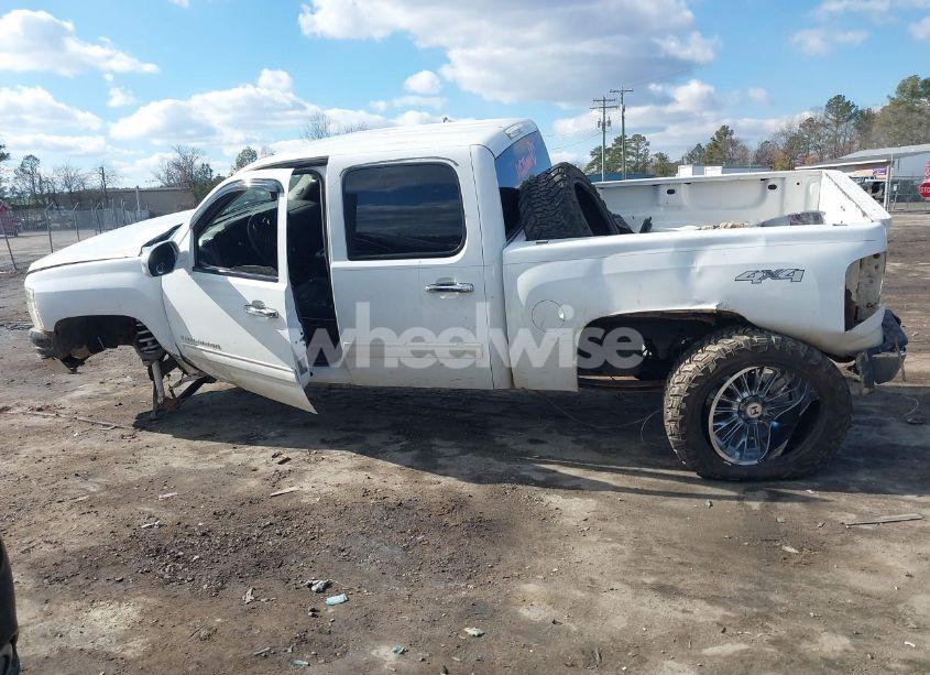 Photo 13 of 2010 Chevrolet Silverado 1500 LS (VIN 3GCRKREA0AG162148)