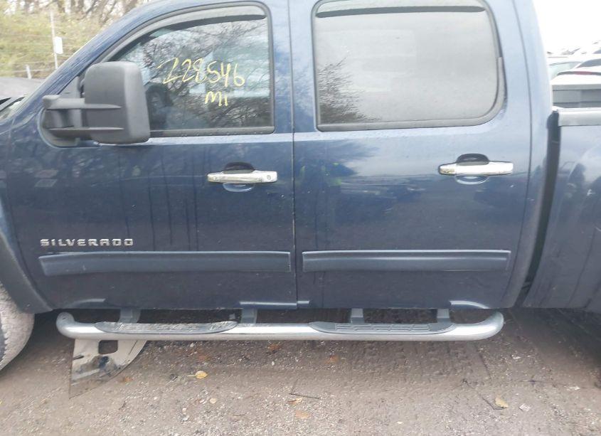 Photo 14 of 2010 Chevrolet Silverado 1500 LS (VIN 3GCRKREA1AG233468)