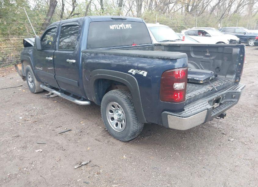 Photo 3 of 2010 Chevrolet Silverado 1500 LS (VIN 3GCRKREA1AG233468)