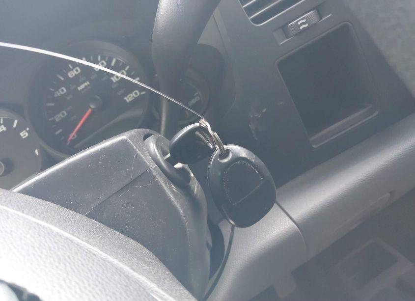 Photo 11 of 2010 Chevrolet Silverado 1500 LS (VIN 3GCRKREA2AG146324)