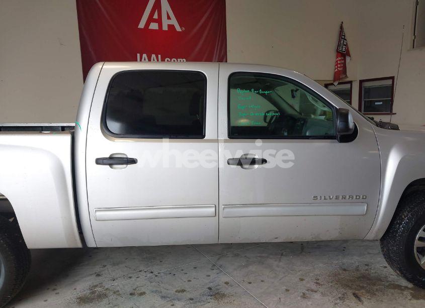 Photo 13 of 2010 Chevrolet Silverado 1500 LS (VIN 3GCRKREA4AG218950)
