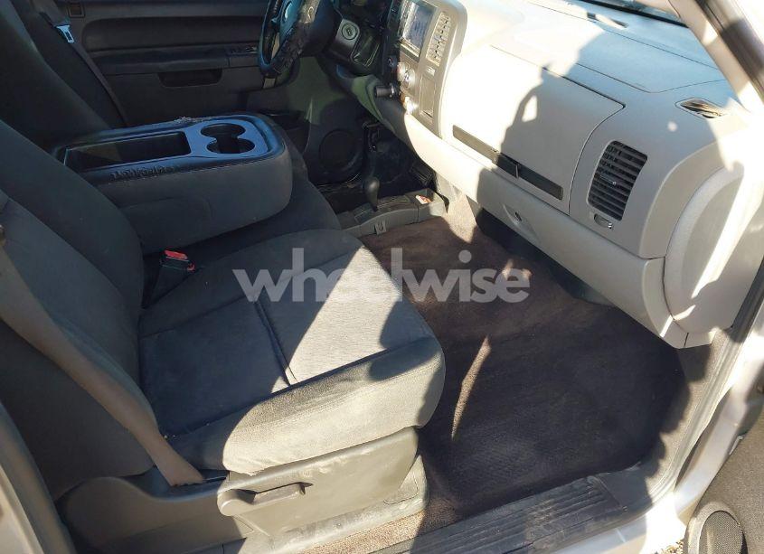 Photo 5 of 2010 Chevrolet Silverado 1500 LS (VIN 3GCRKREA5AG291325)