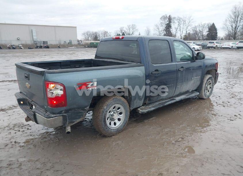 Photo 4 of 2010 Chevrolet Silverado 1500 LS (VIN 3GCRKREA6AG140302)